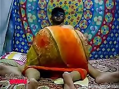 Watch till the end. my indian aunt has the biggest ass and shows ait whikle sucking my cock